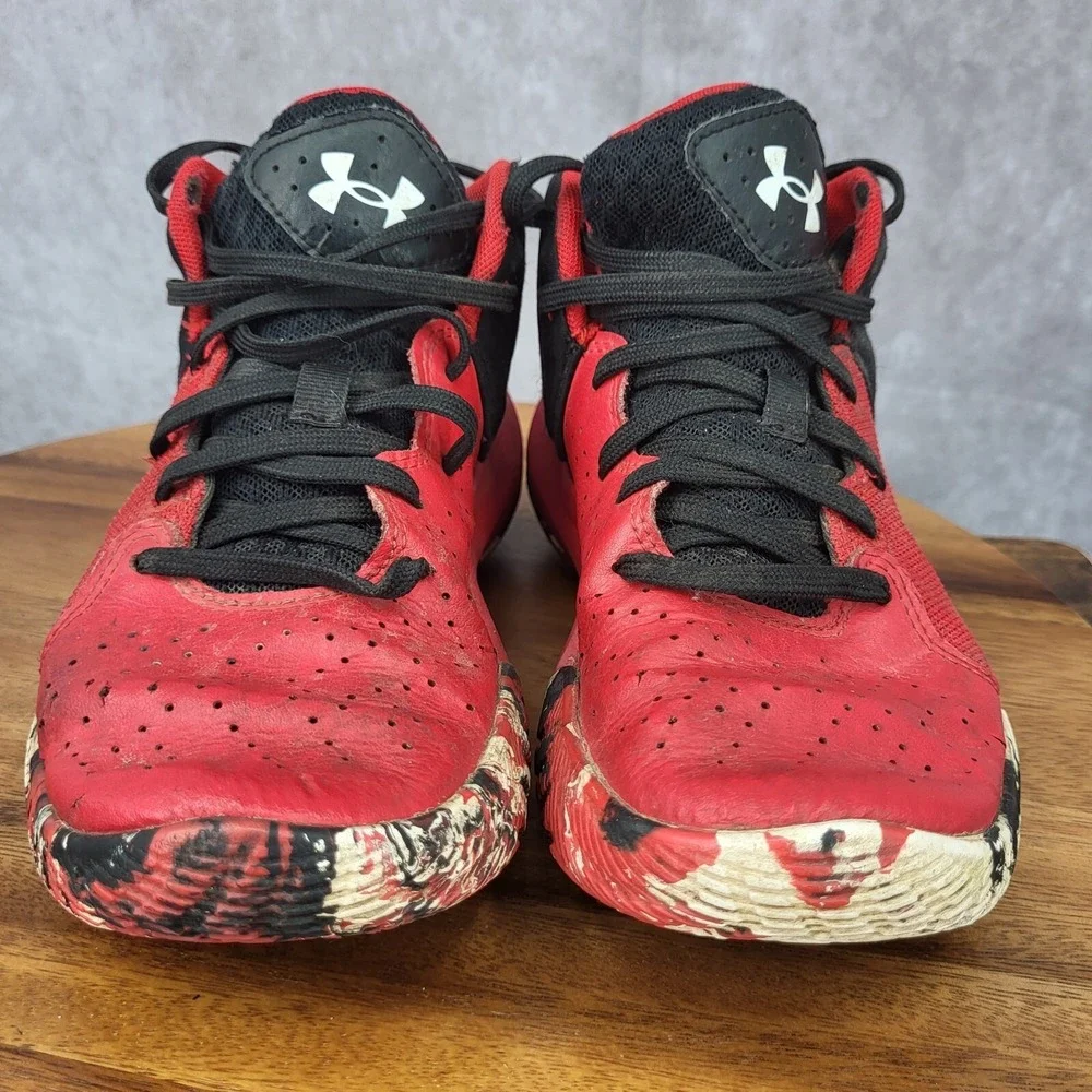 Under Armour Basketball‎ Shoes Boys 4Y Red Perforated Sneakers 3024794-600